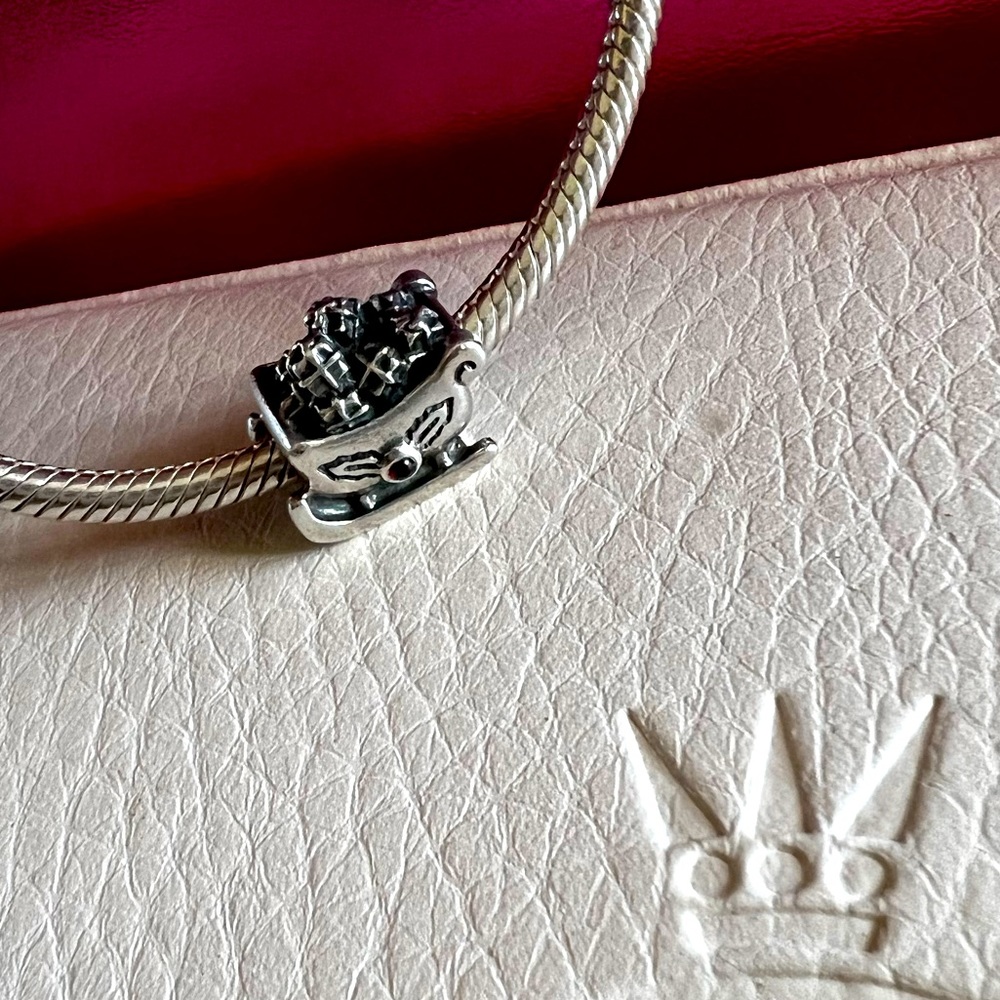 Pandora Santa's Christmas Sleigh Bead With Garnet Holly Sterling Silver Charm